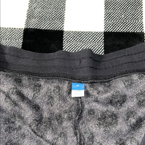 Old Navy Leopard Print Fleece Pants - Picture 3 of 4